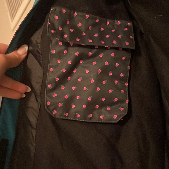 Snow Jacket - Picture 3 of 5